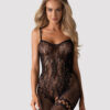Kobiecy czarny bodystocking F213 z motywem kwiatowym i otwartym krokiem na modelce przód
